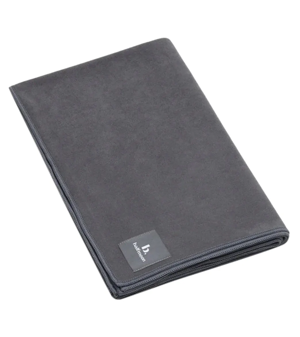 B, Halfmoon Gripster Towel